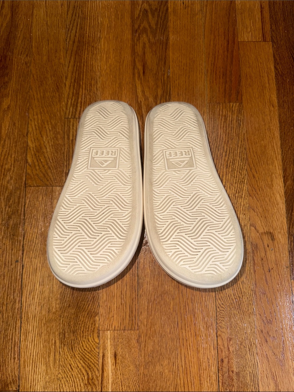 Reef Women’s Cream Platform Slide Sandals - Picture 3 of 4